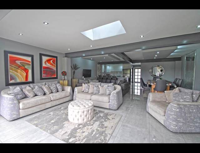 4 BEDROOM DUPLEX FOR SALE IN VAAL RIVER